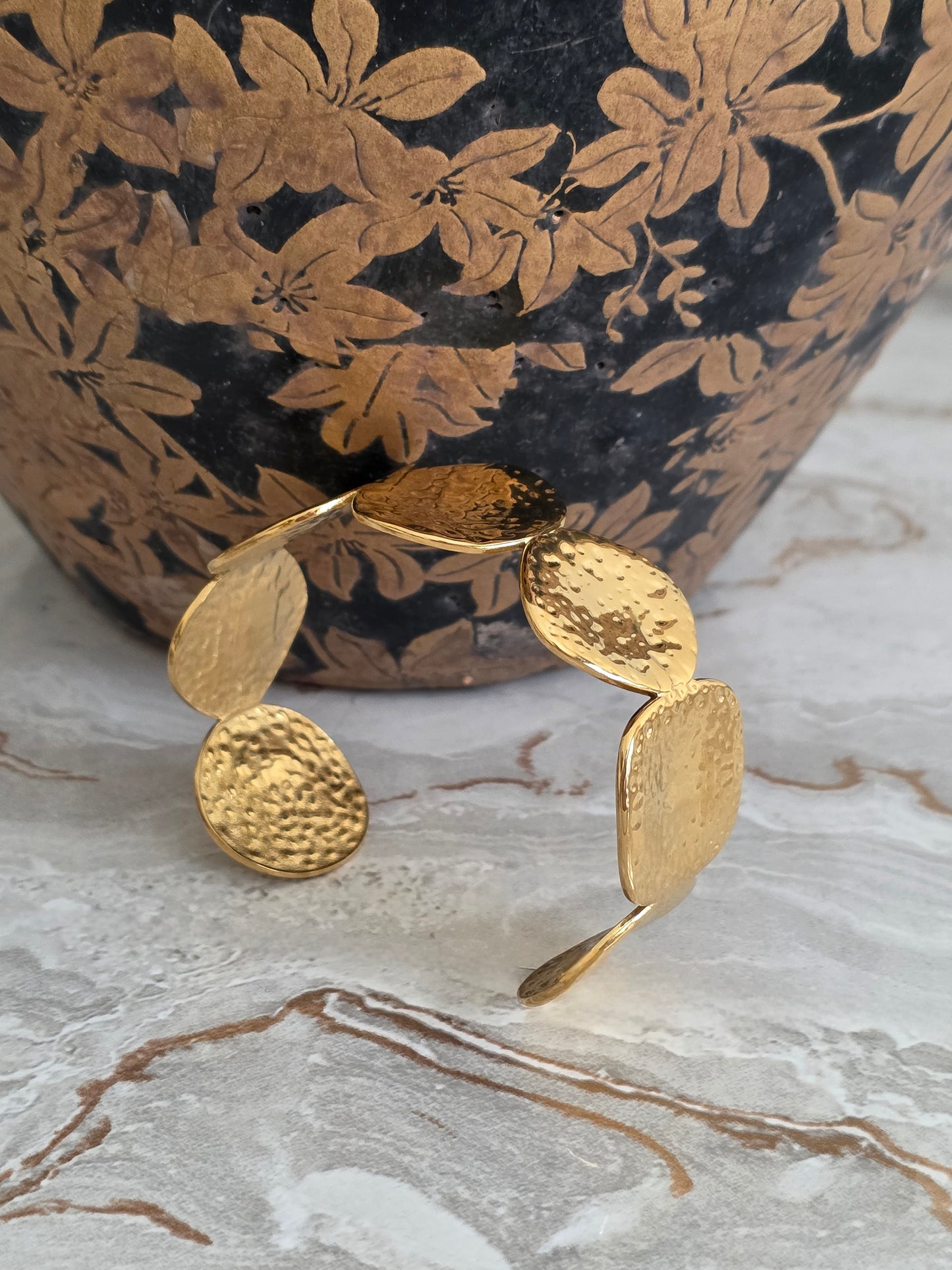 ARINA CUFF BANGLE