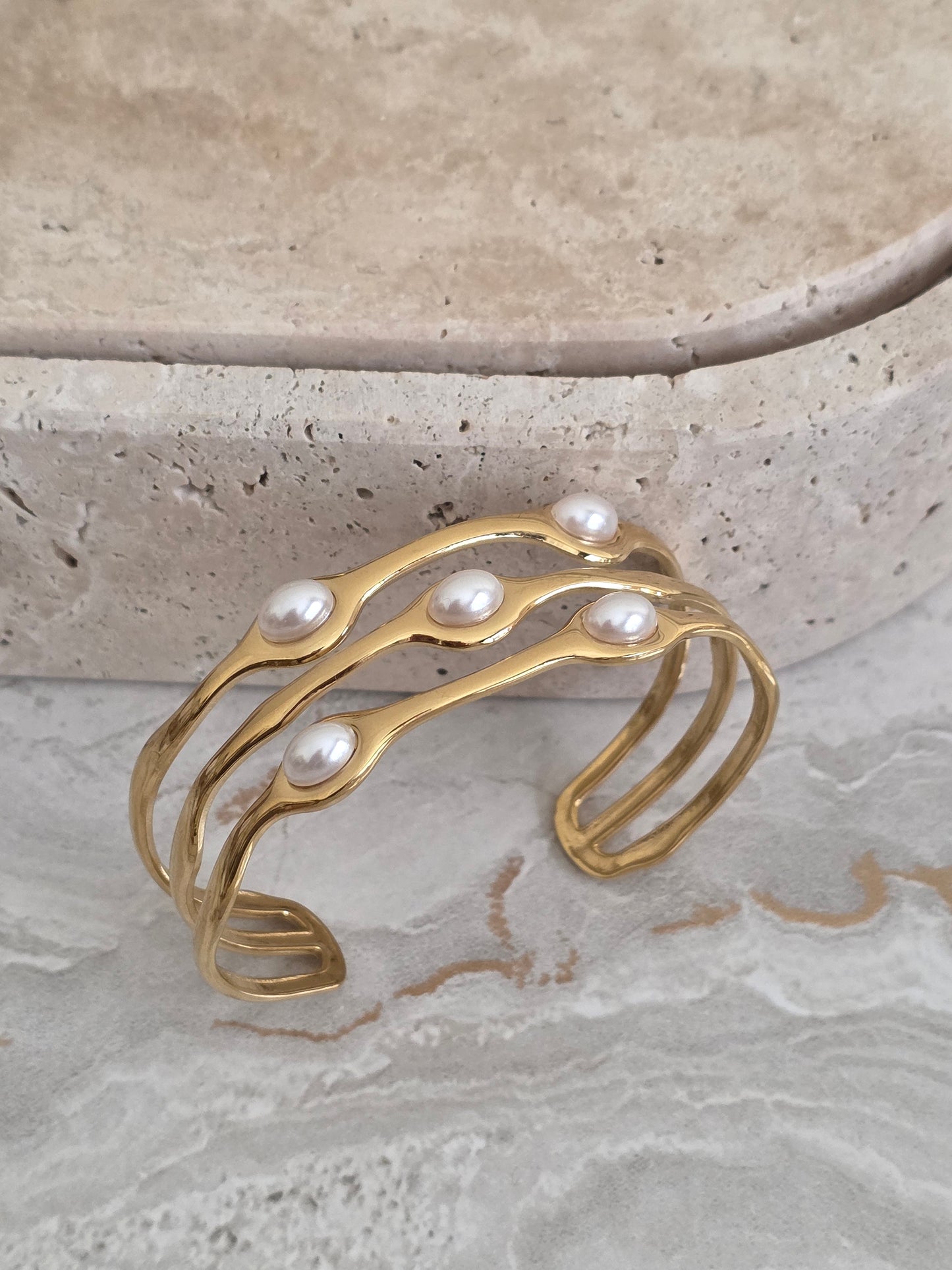 AFSANA PEARL CUFF BANGLE