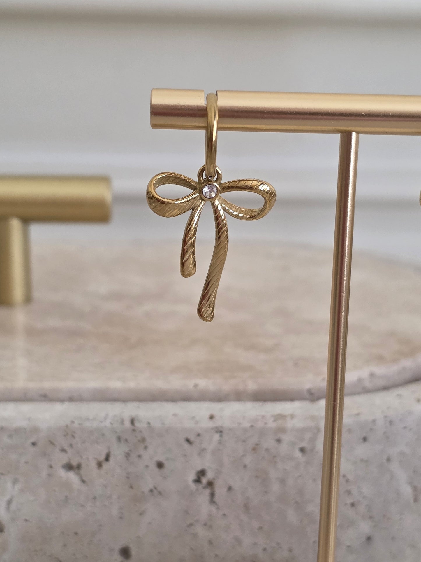 ASHKA BOW EARRINGS