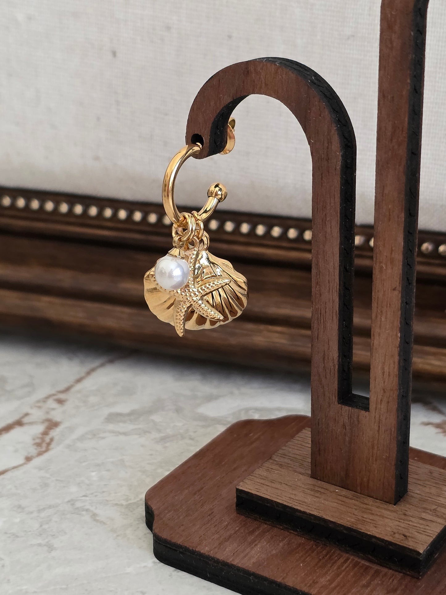 ZUMRA SHELL EARRINGS