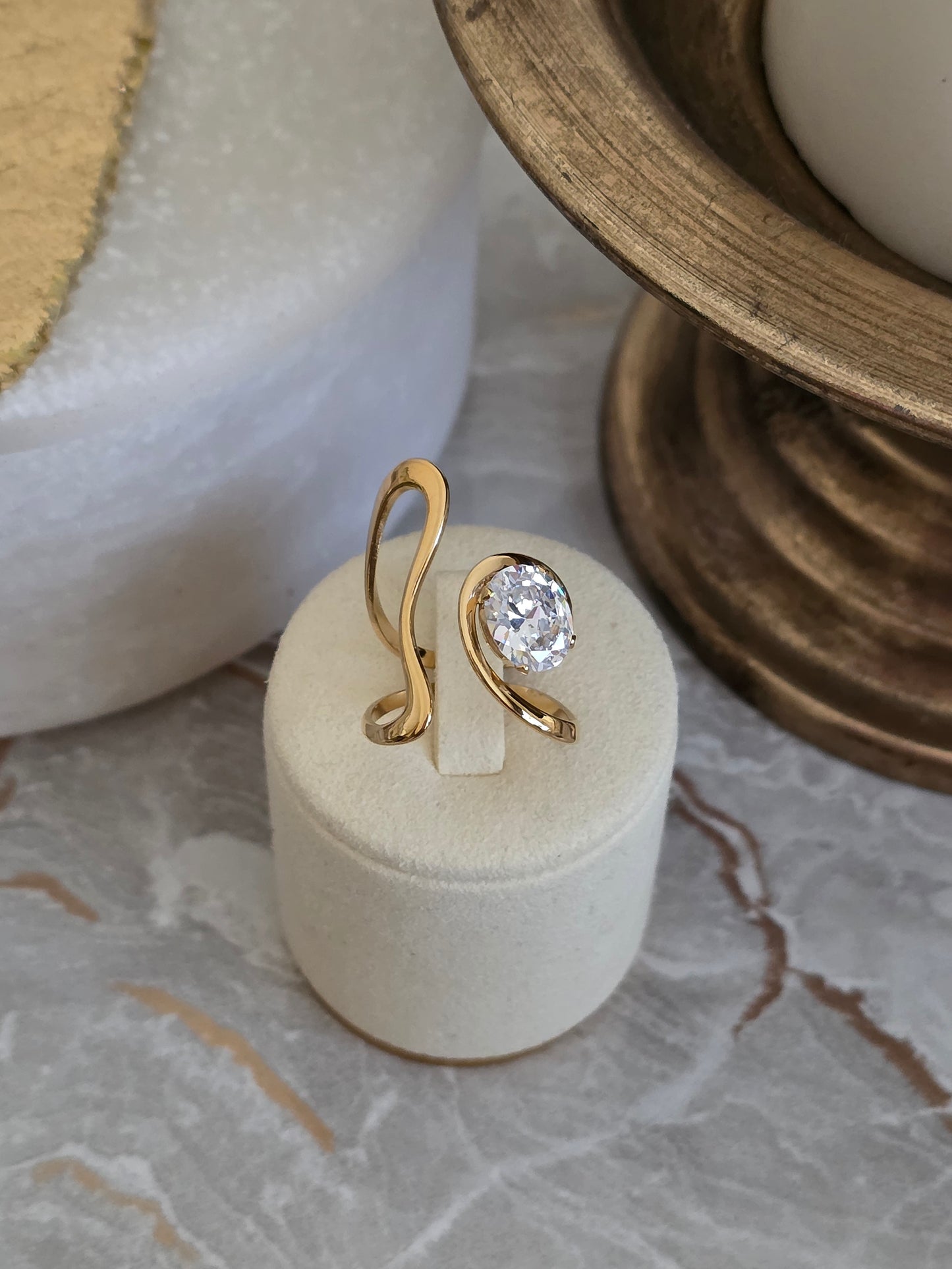 ANA RING