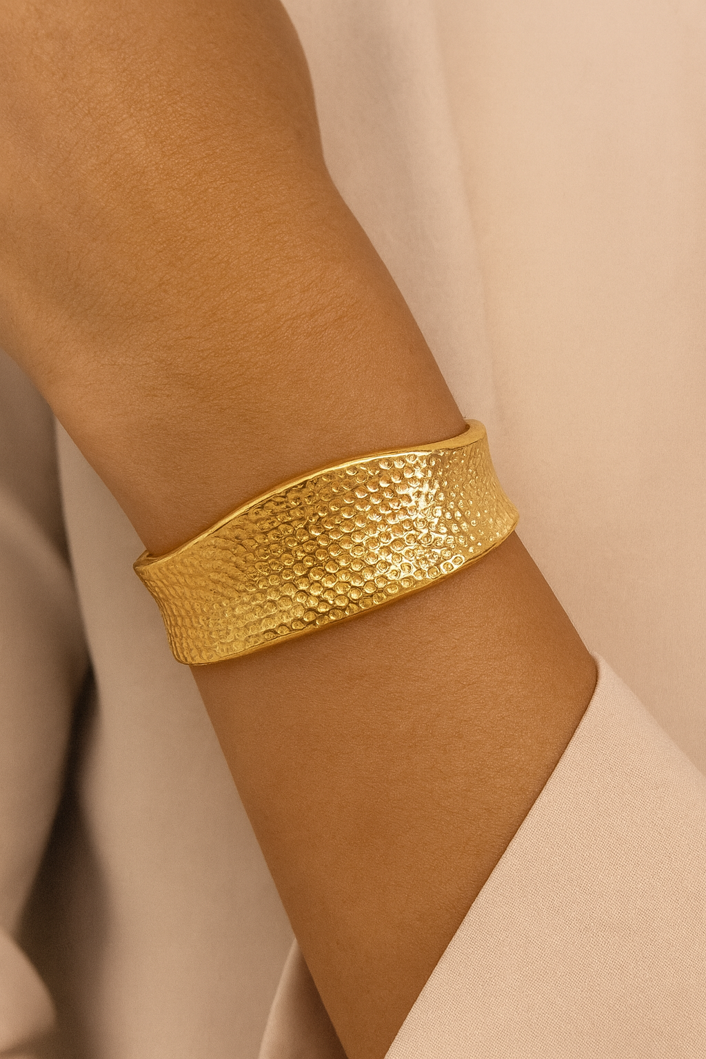 MERAY CUFF BANGLE
