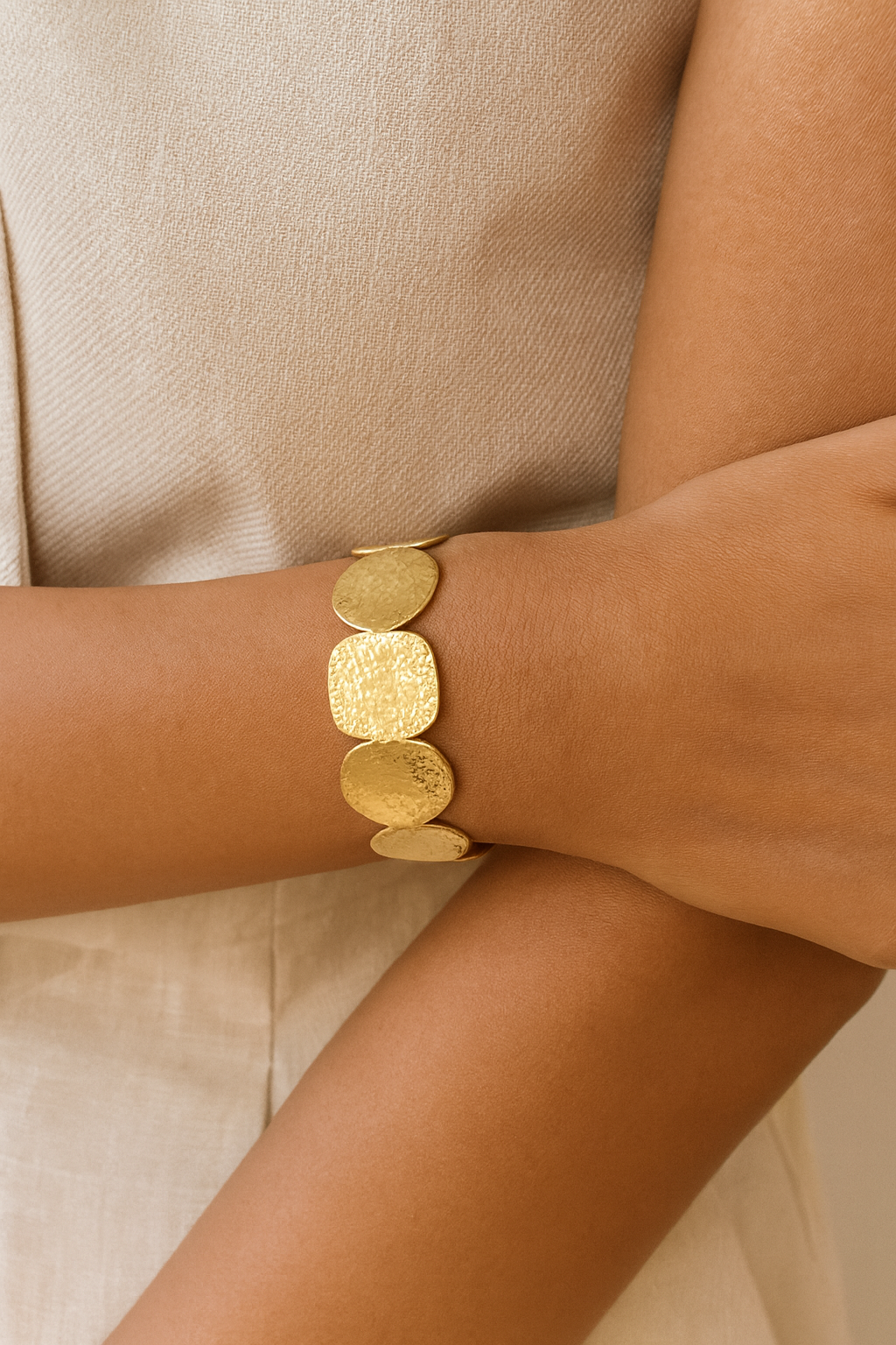 ARINA CUFF BANGLE