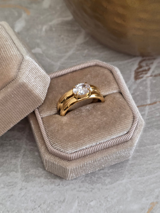 gold wide cubic zicronia ring