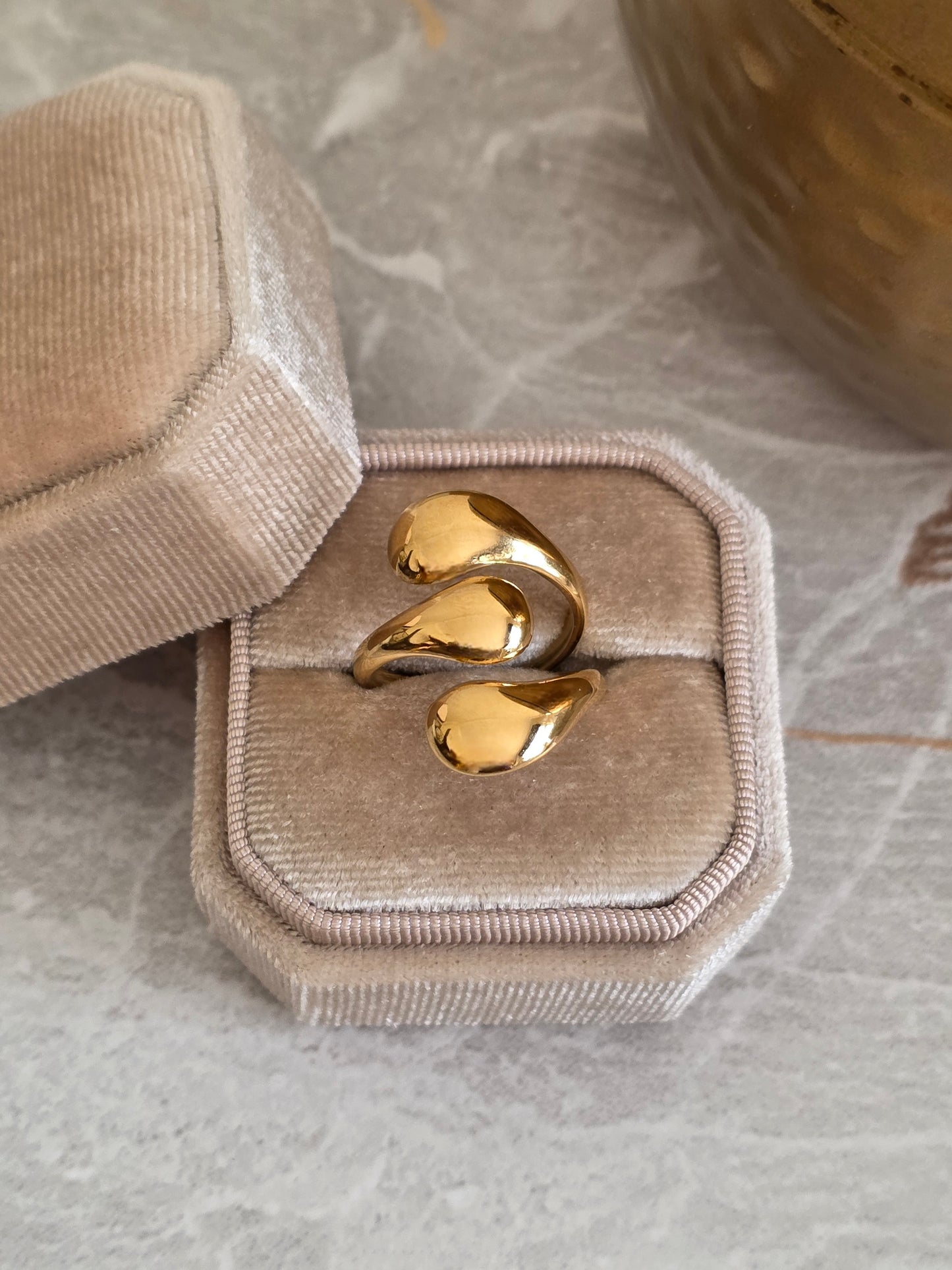 ADAL RING