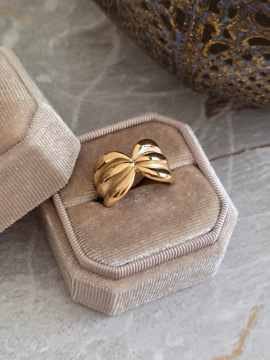 Gold Dome Ribbon Ring