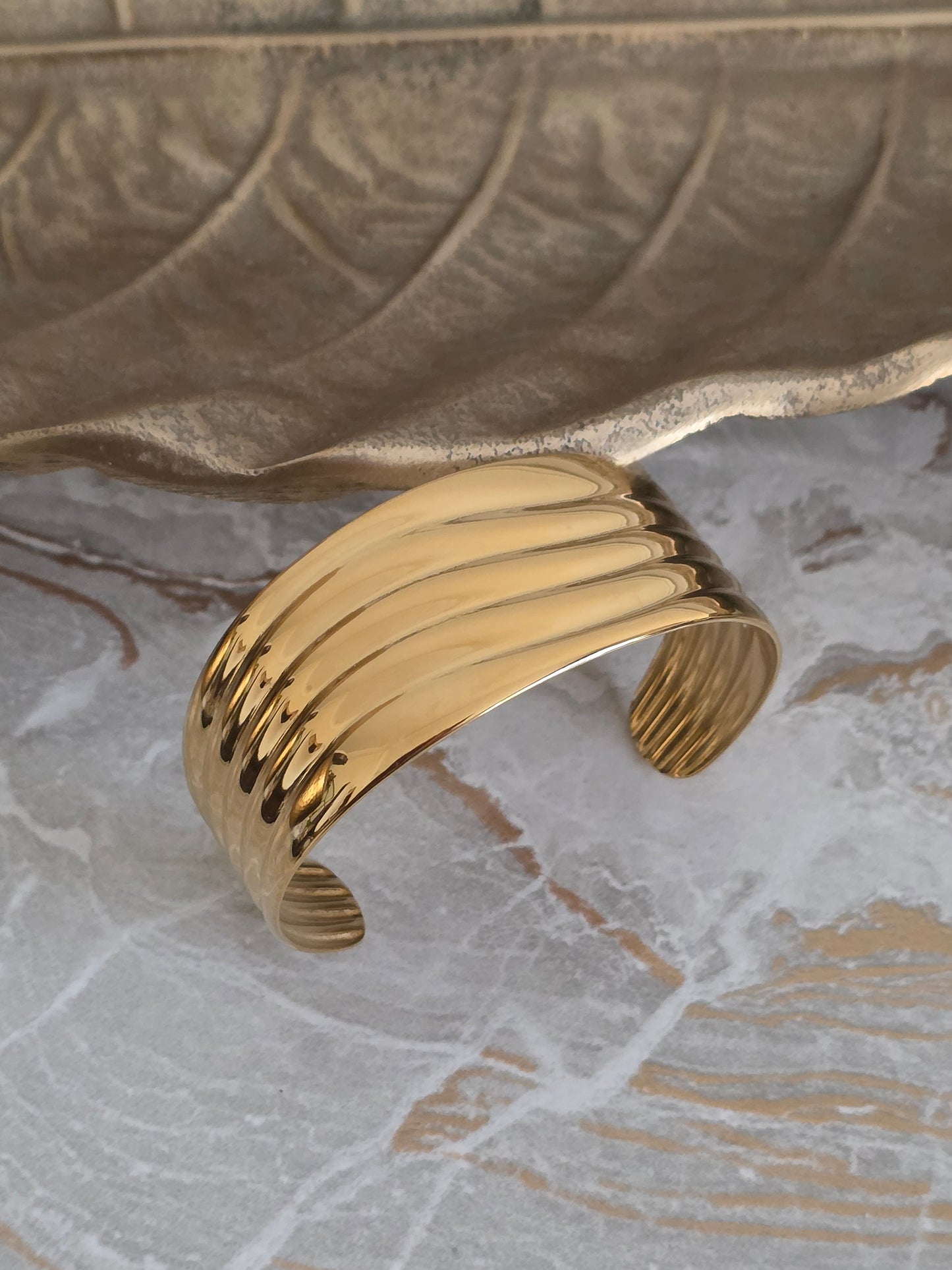 KALIDA CUFF BANGLE