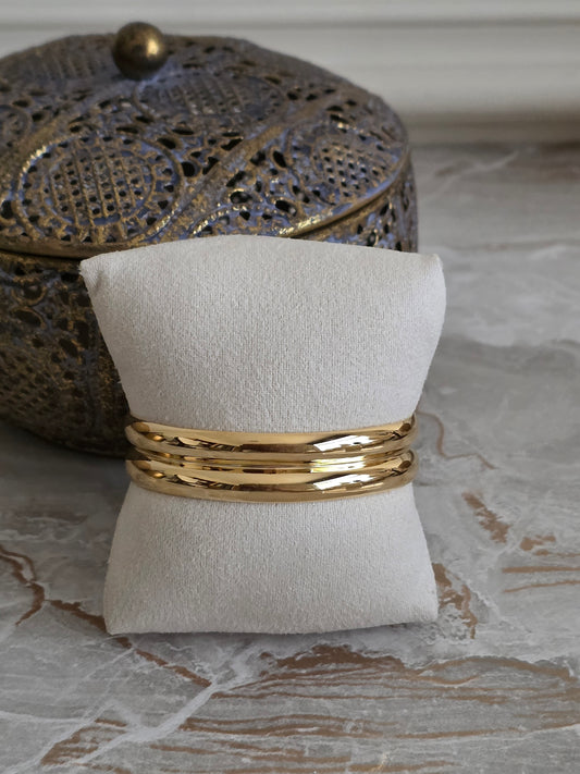 Sculpted Gold Cuff Bangle