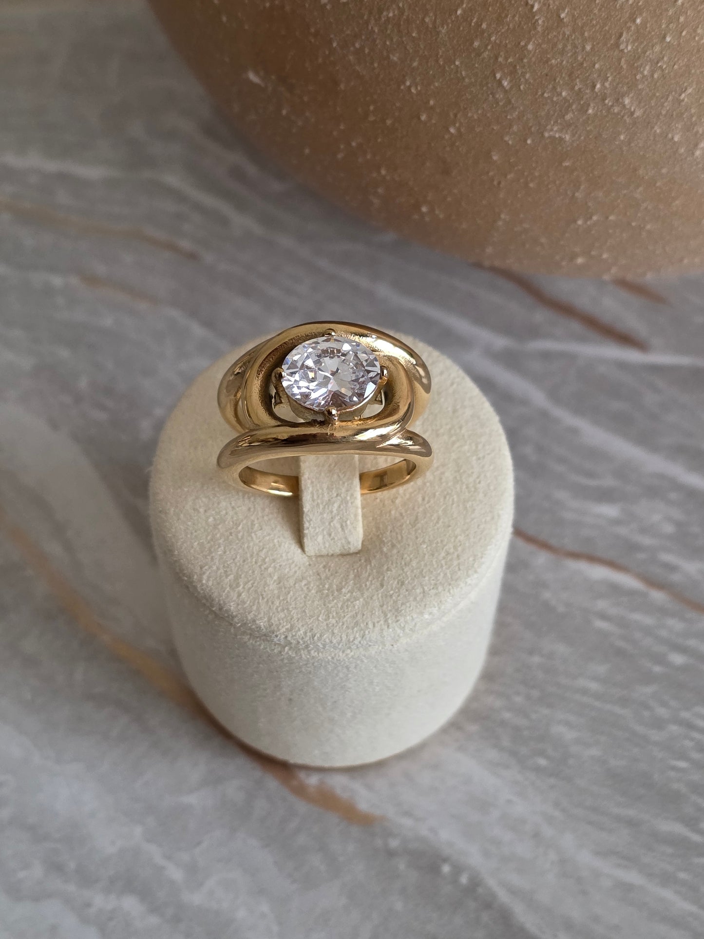 ZERRIN RING