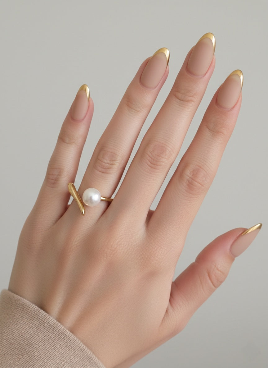 LILY PEARL RING