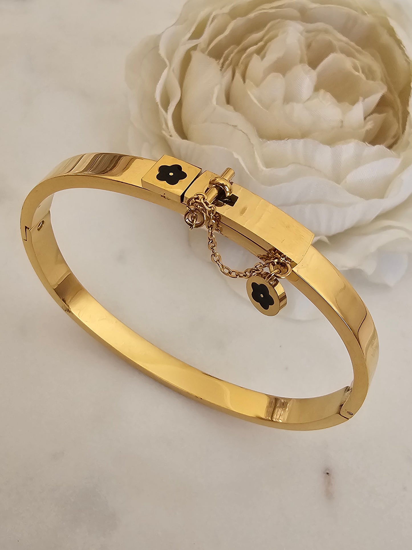 ALANAY LUCKY FLOWER BANGLE