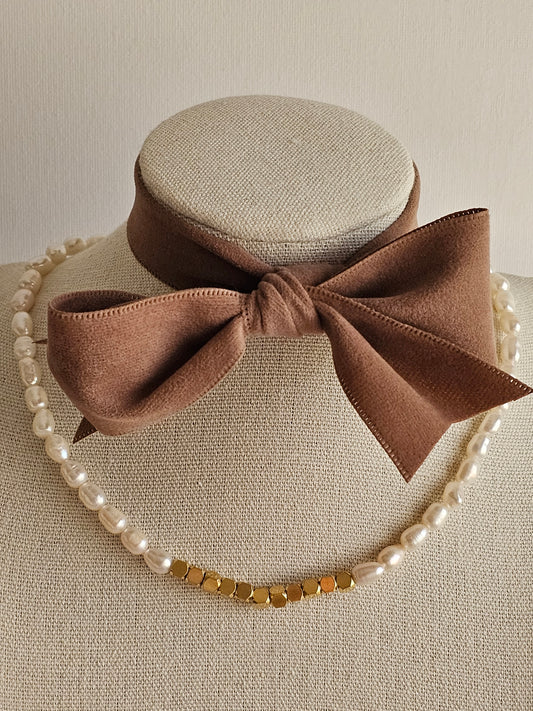 High quality stainless steel gold plated Pearl necklace