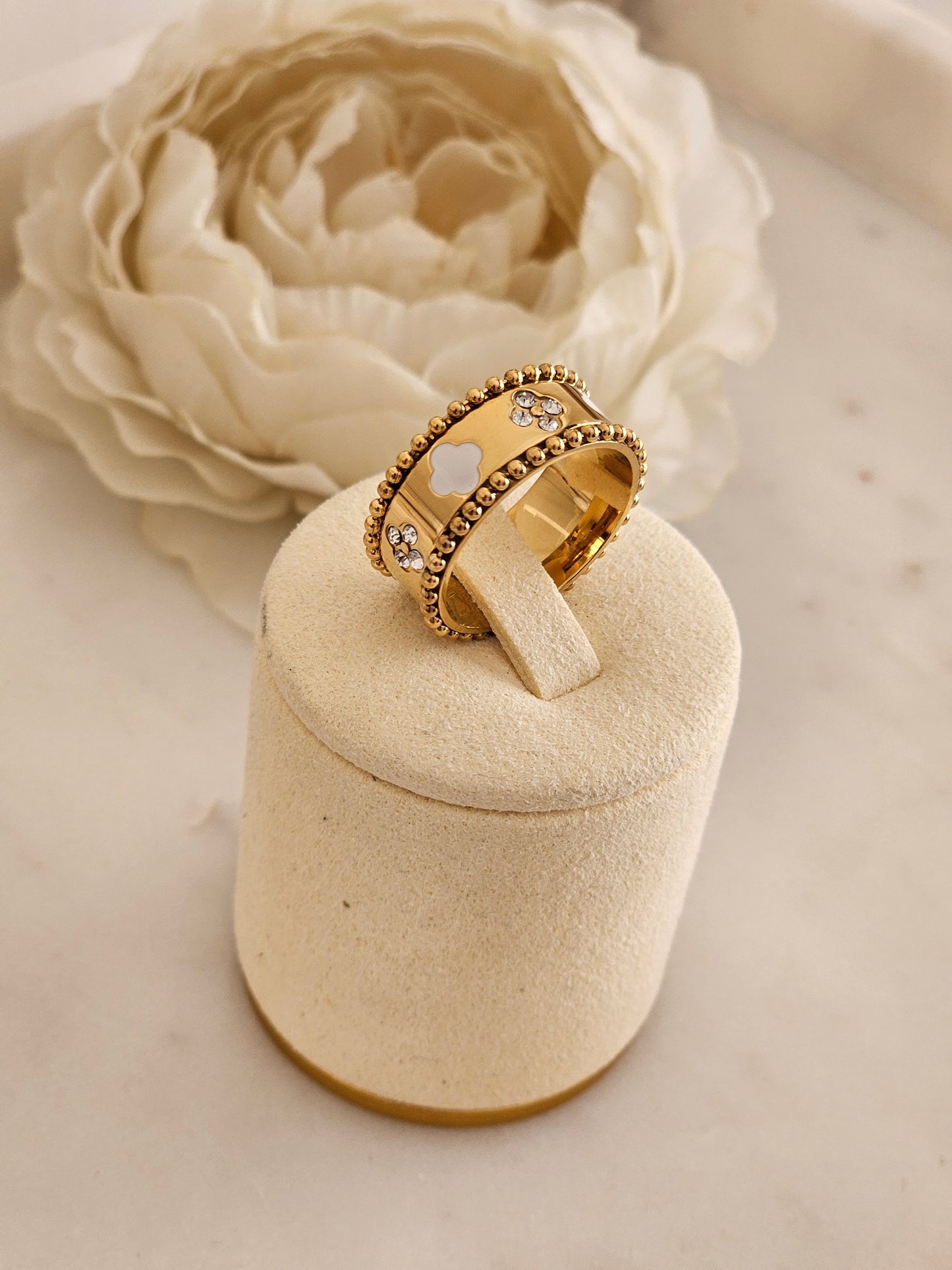 KARLA CLOVER RING