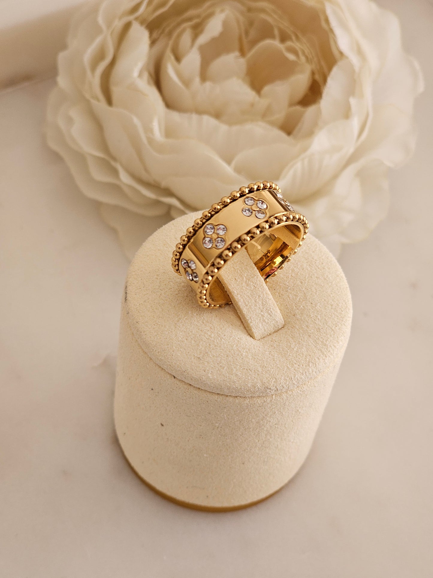 ELISA CLOVER RING