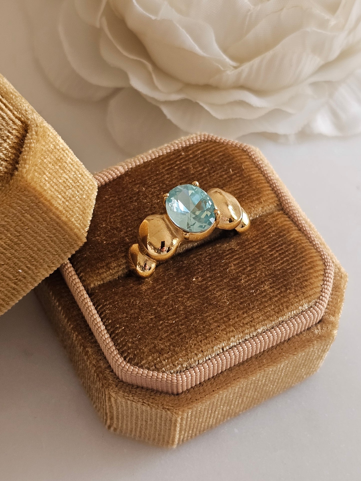 LIYANA RING