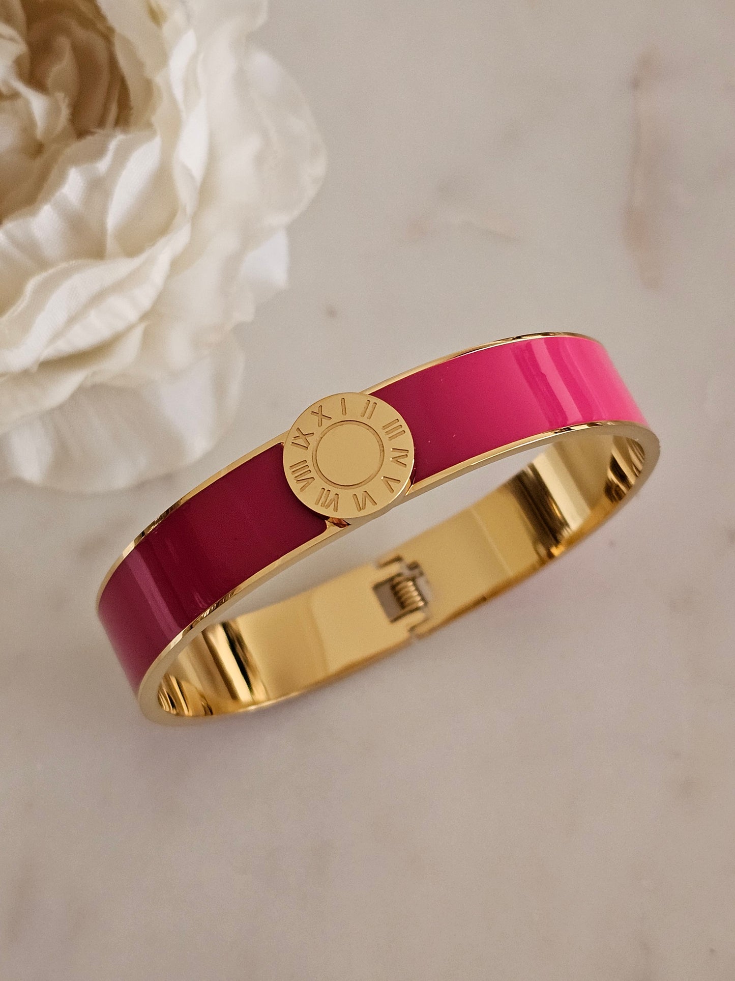 ASIYA BANGLE