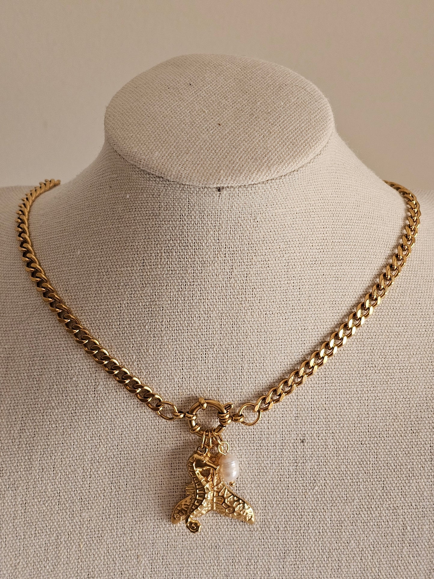 DINA CHARM NECKLACE