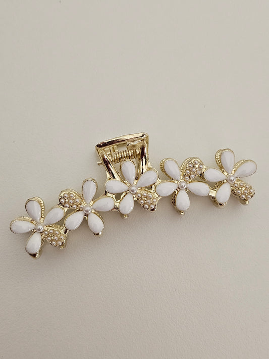 Flower hair claw