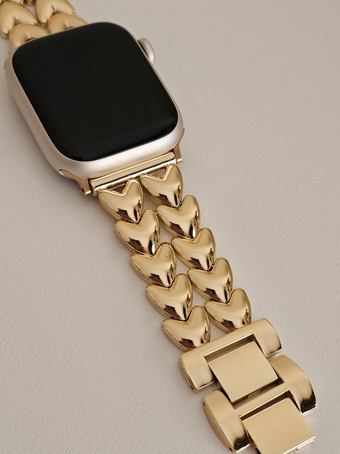 HEARTS APPLE WATCH BAND