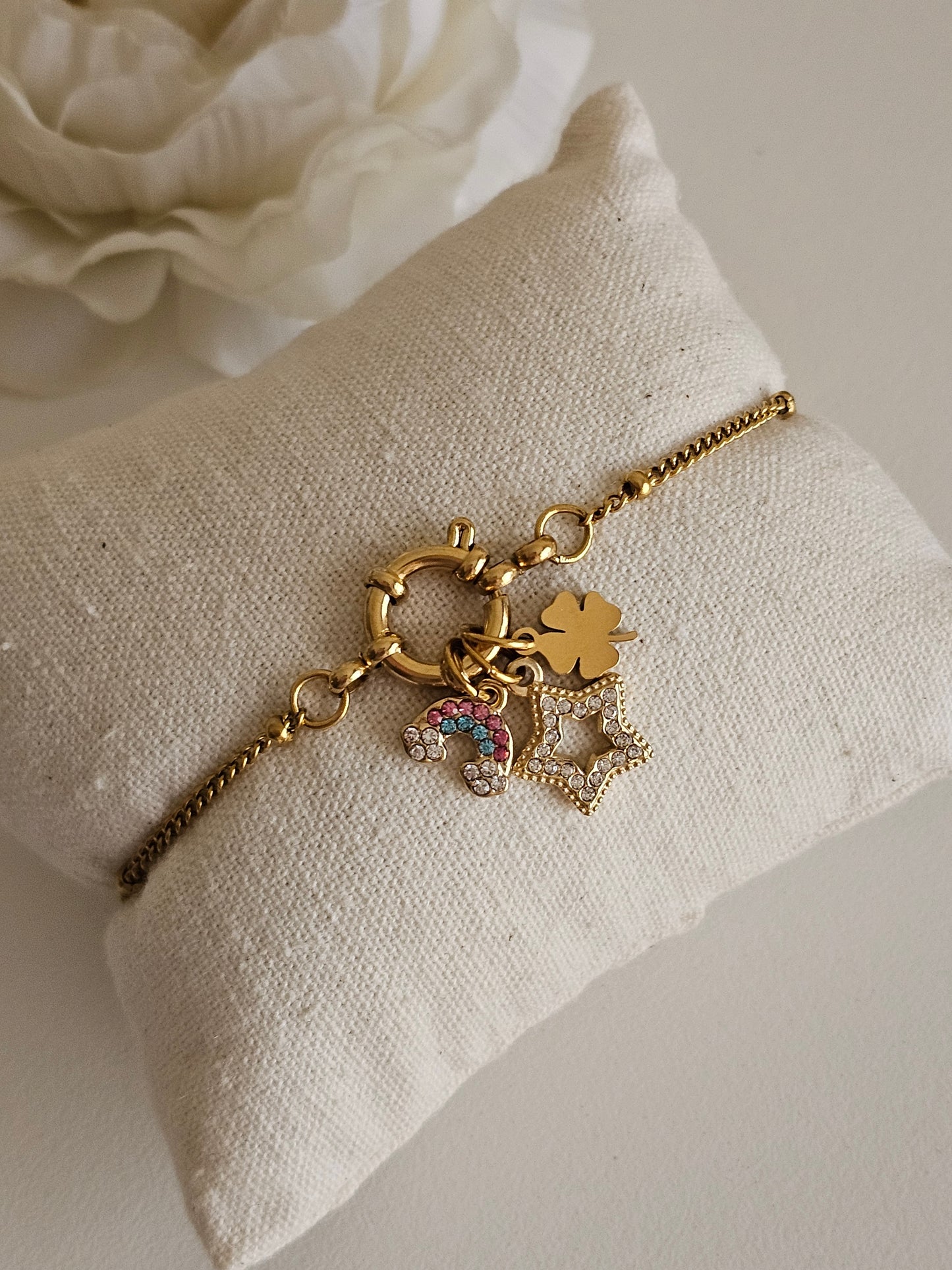 MINI CLOVER CHARM