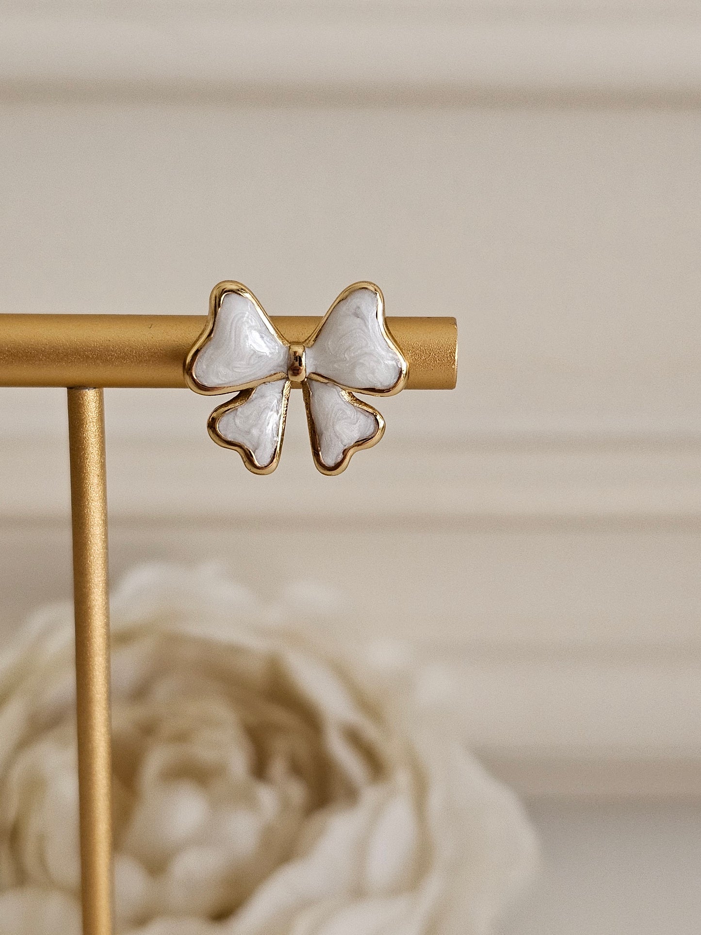 MELIKE BOW EARRINGS