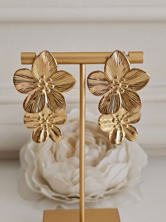 MELINA FLOWER STATEMENT EARRINGS