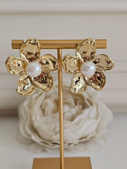 SERA FLOWER PEARL EARRINGS