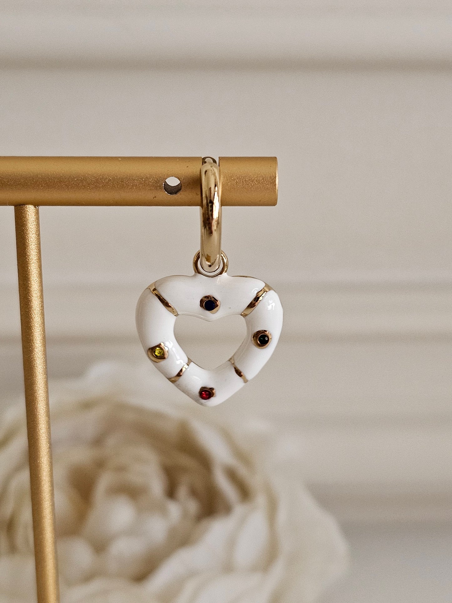 IKRA HEART EARRINGS