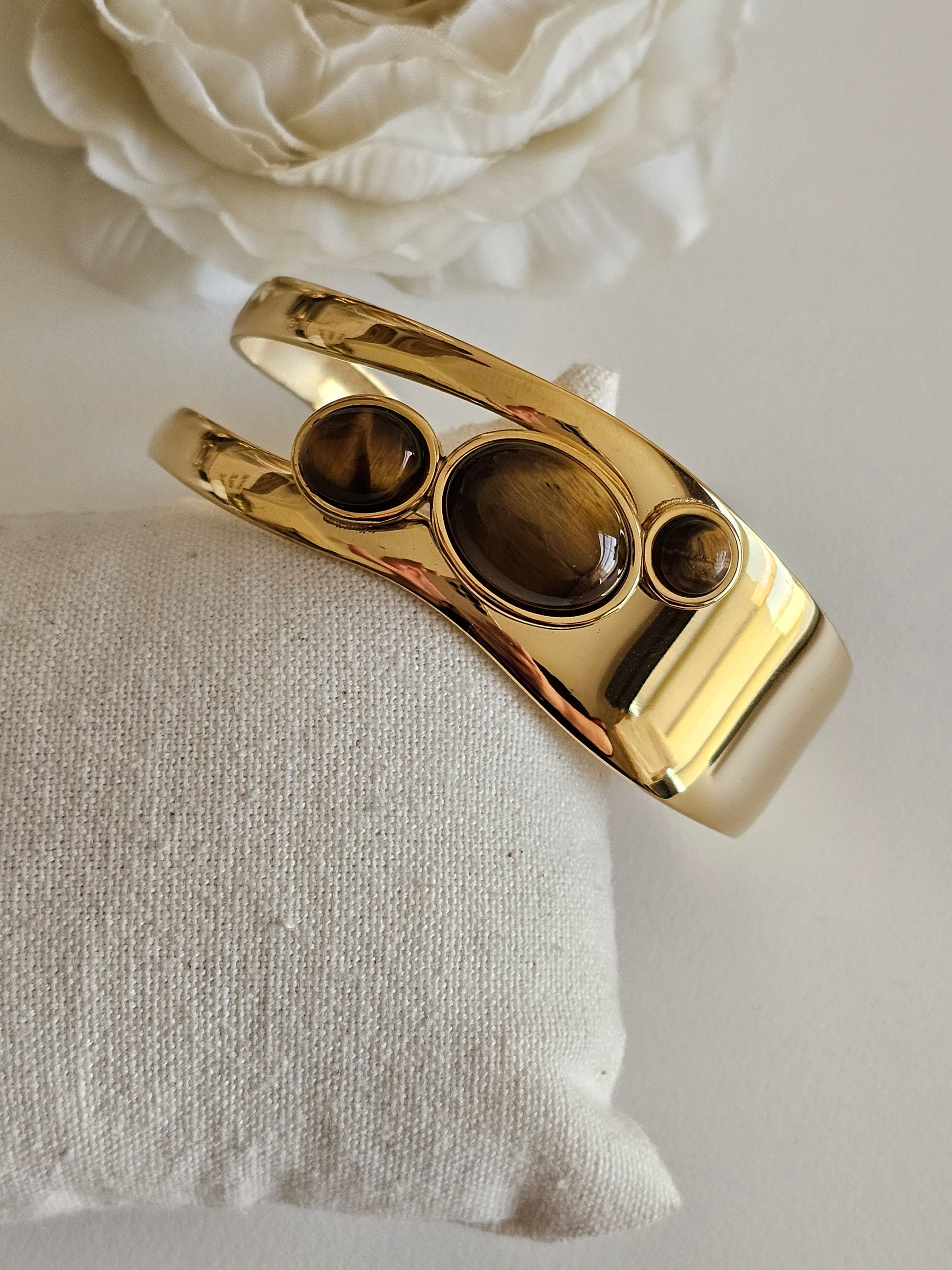 NATURAL STONE GOLD CUFF BANGLE