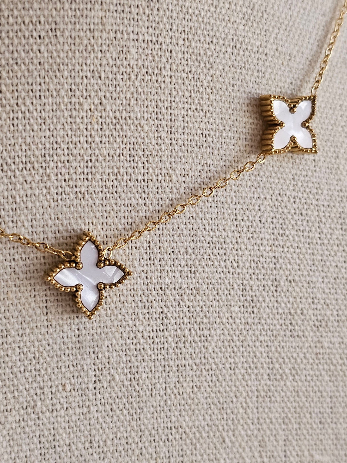 JOYA CLOVER NECKLACE