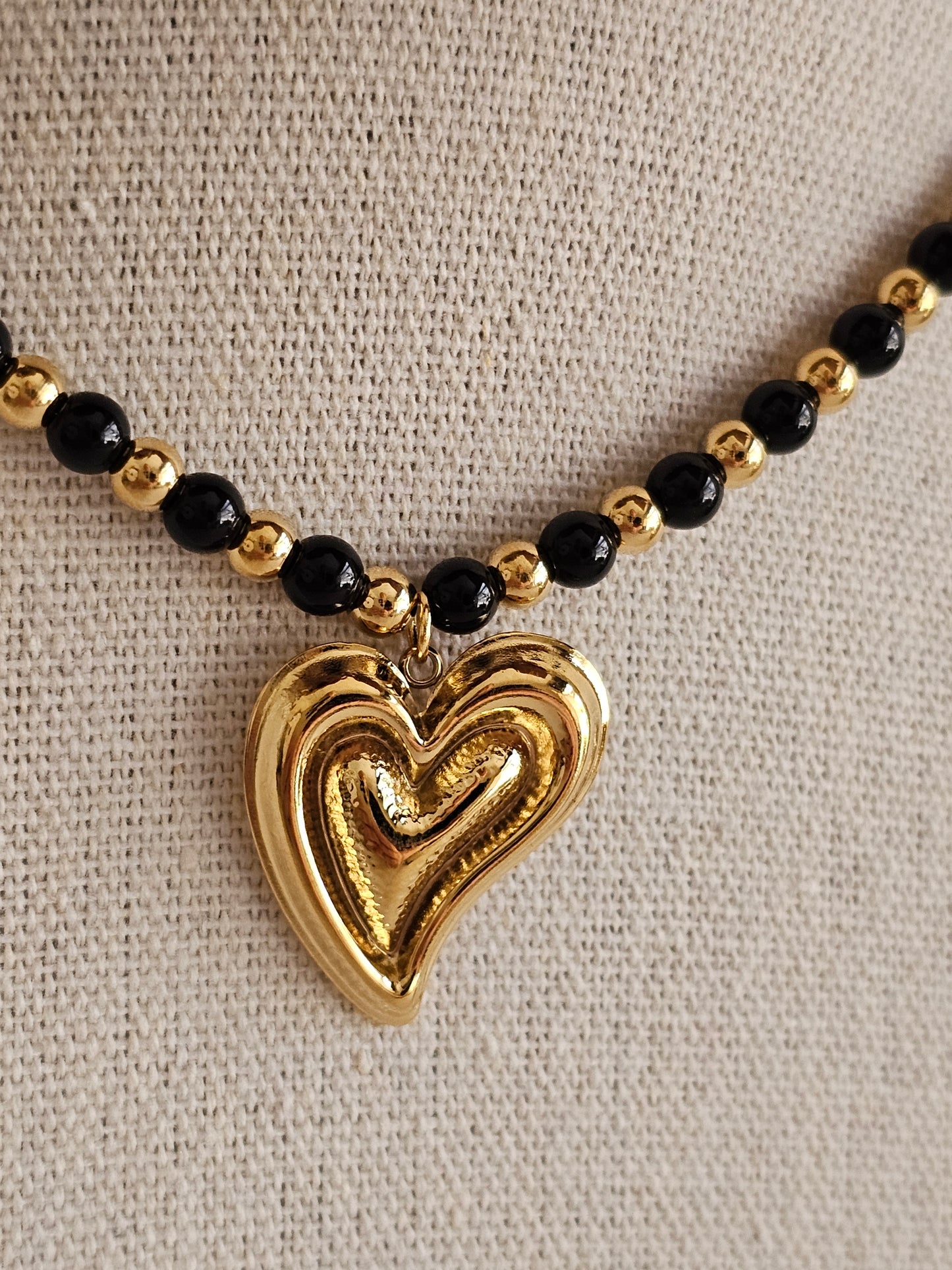 RUBIYA HEART NECKLACE