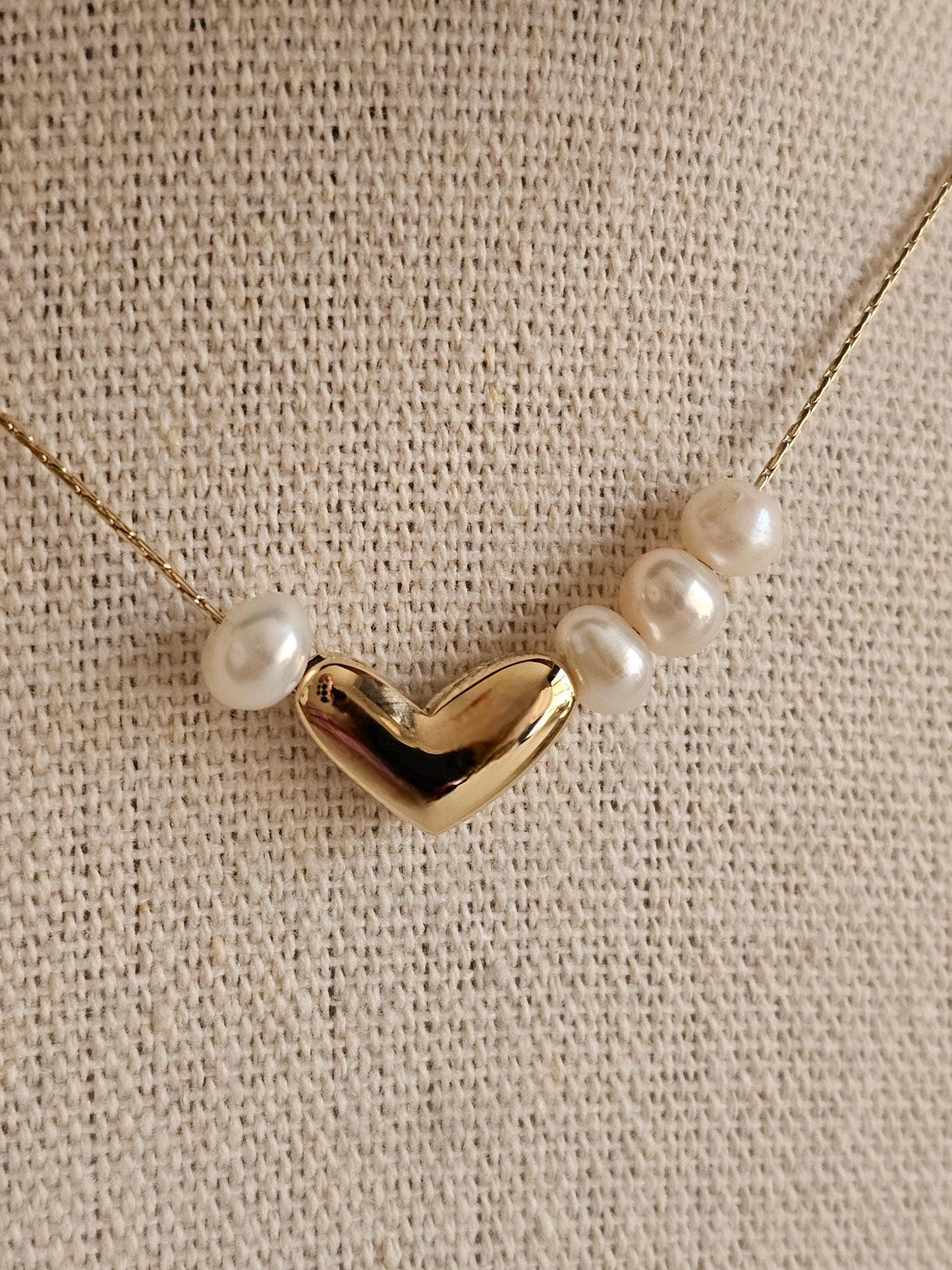 MIRAL PEARL HEART NECKLACE