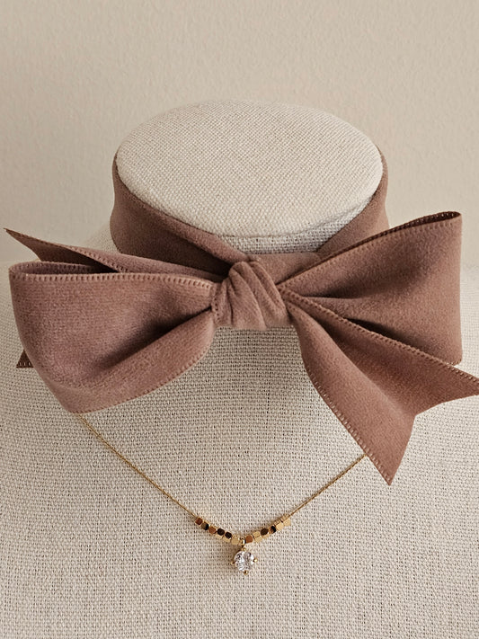 Gold cubic zirconia pendant necklace
