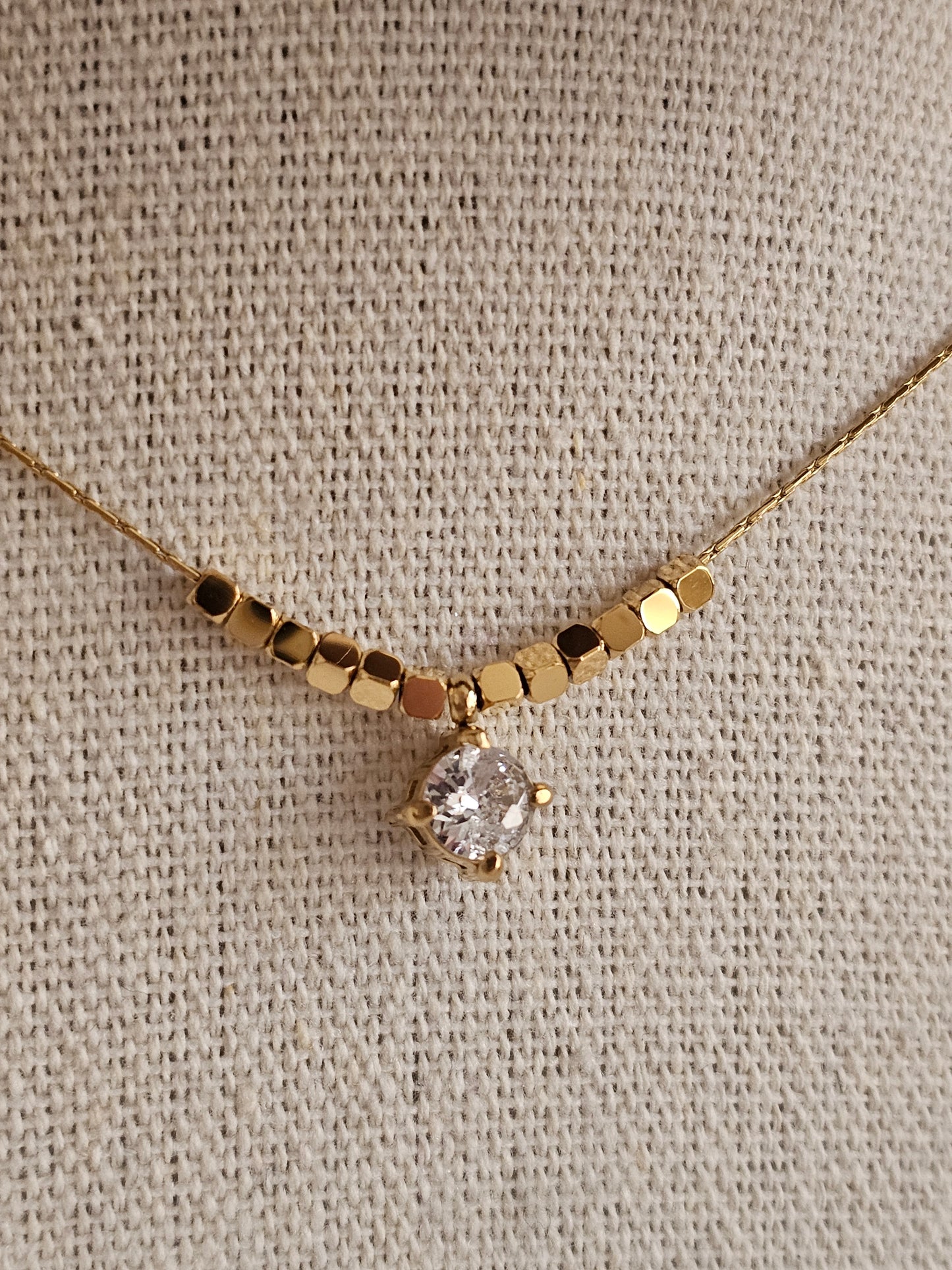 NEVA NECKLACE