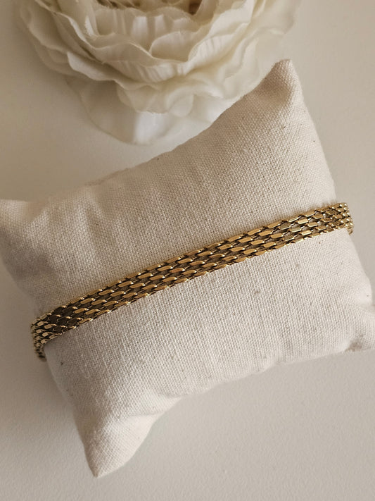 Stainless steel gold mesh bracelet