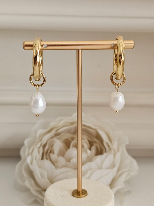 Gold pearl Hoop earrings