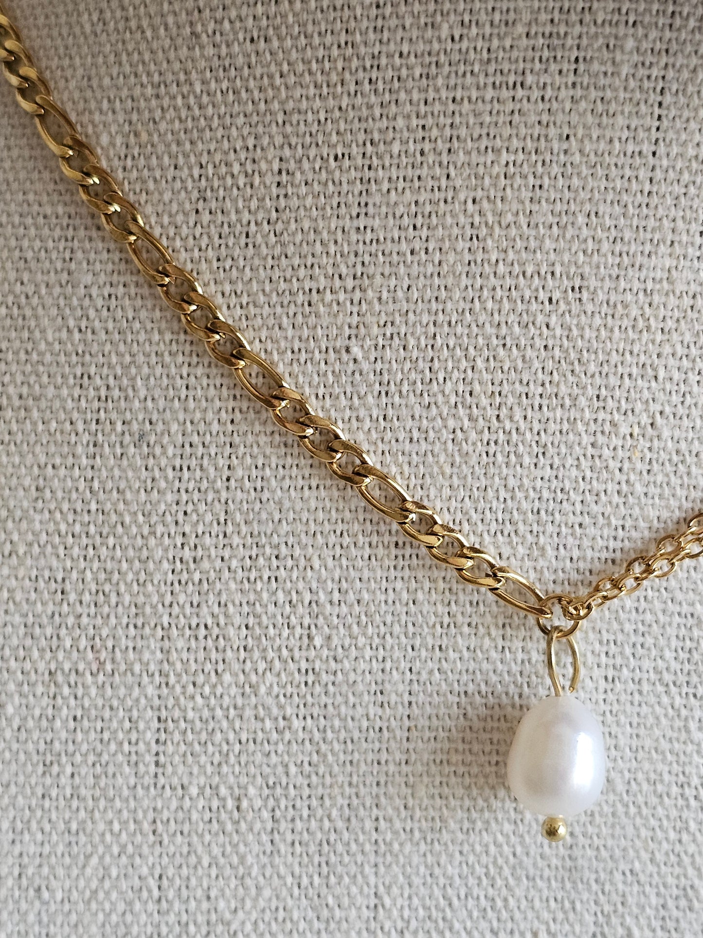 AYPERI PEARL NECKLACE