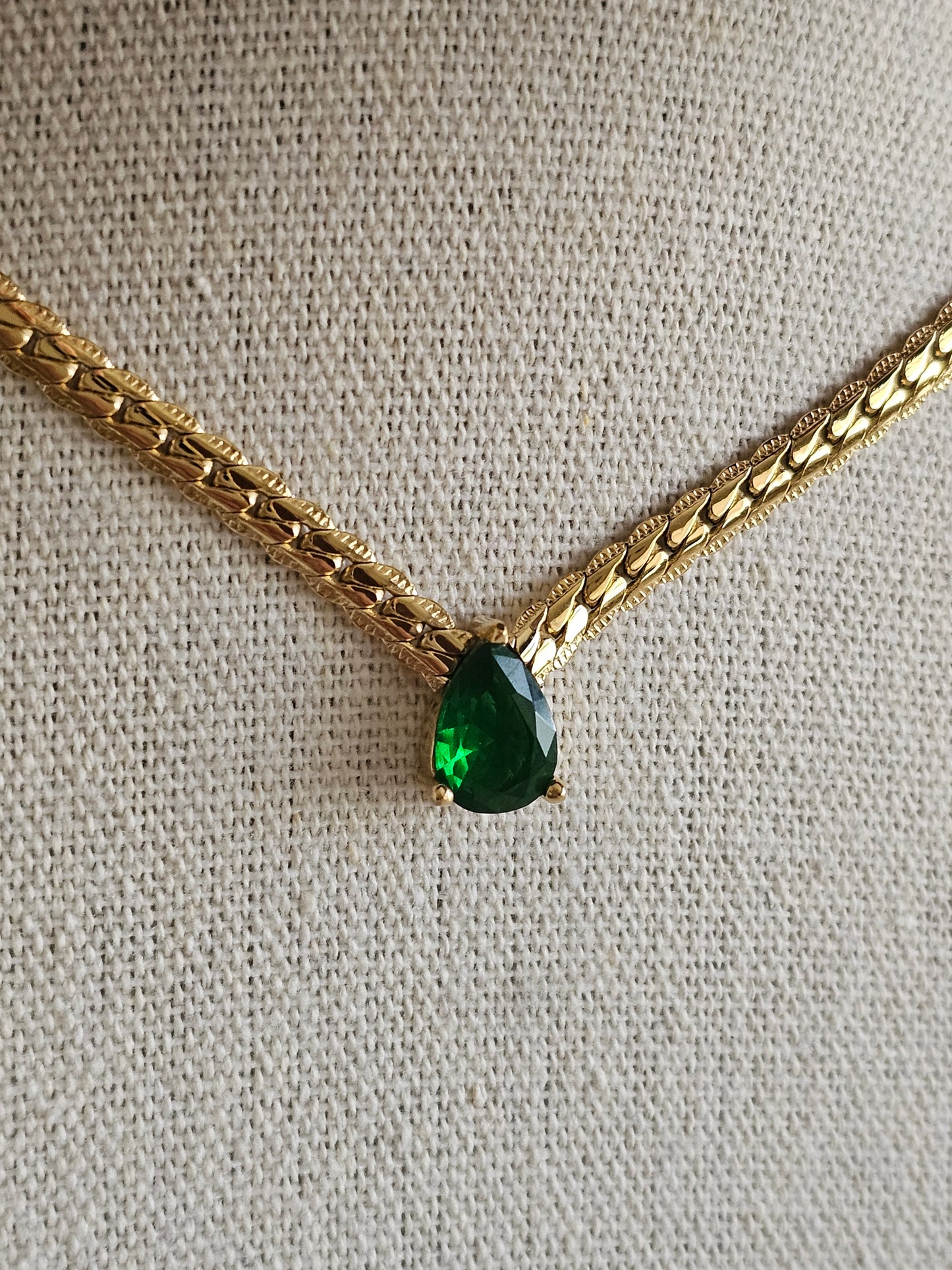 AALIYAH NECKLACE