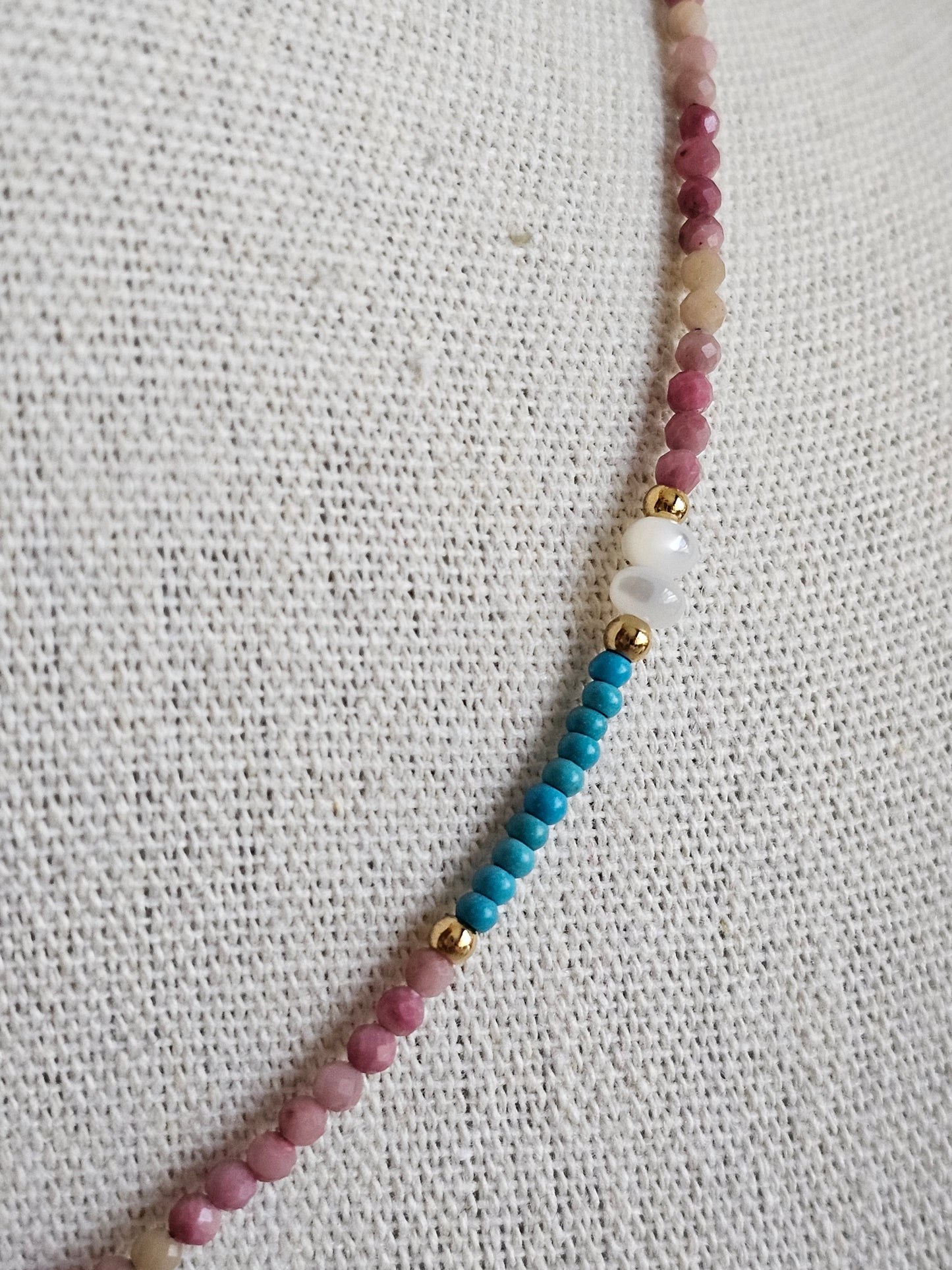ROVAN NATURAL STONE NECKLACE