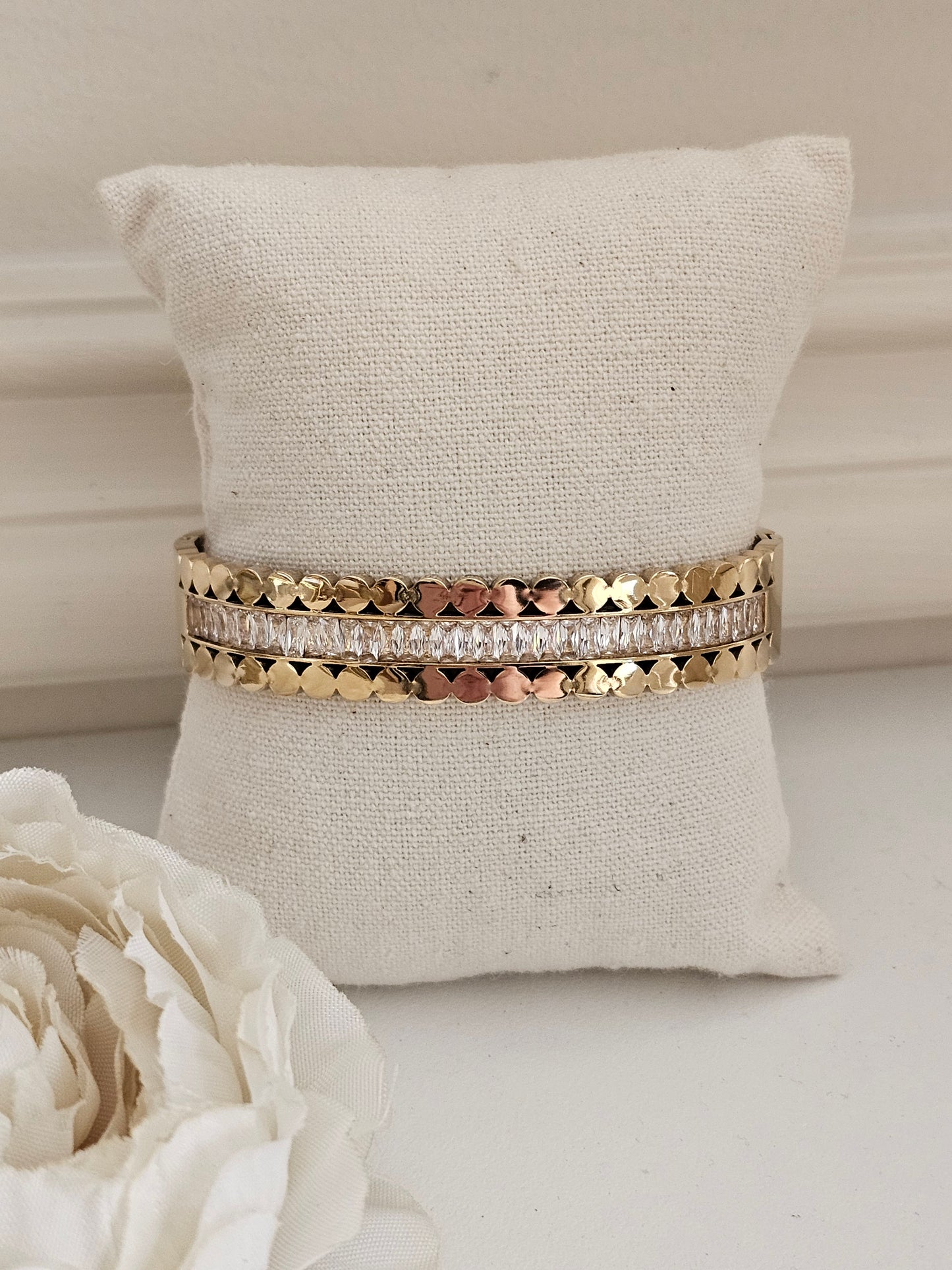 Gold wide cubic zirconia bangle