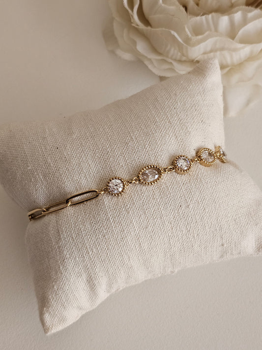 Gold cubic zirconia bracelet