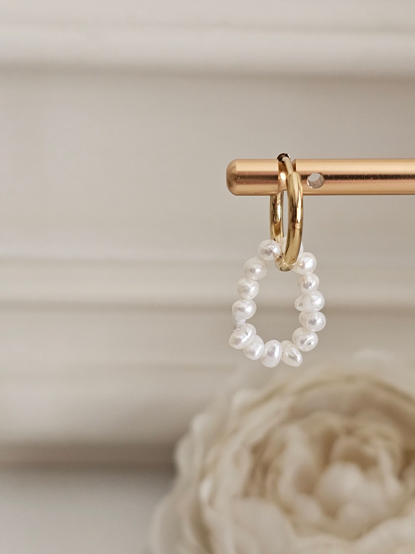 ROYAN PEARL HEART EARRINGS