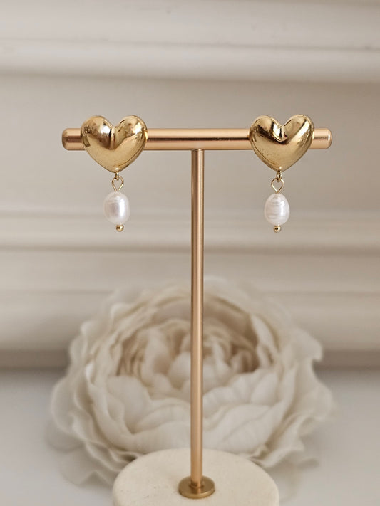 NYLA PEARL HEART EARRINGS