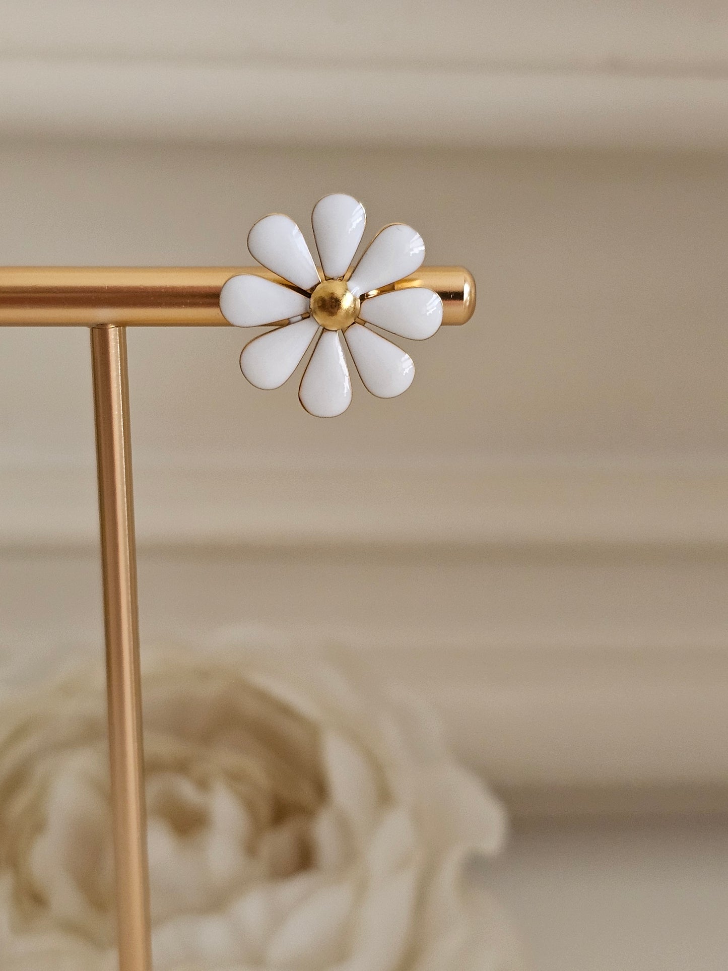 YAZDA FLOWER EARRINGS