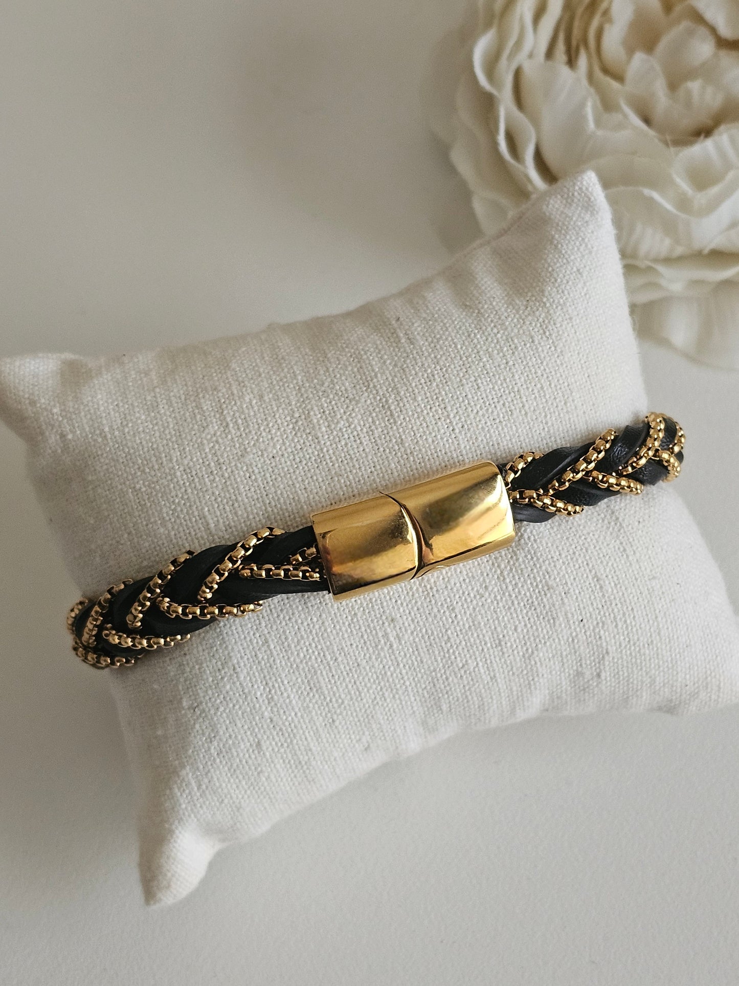 MERIL LEATHER BRACELET