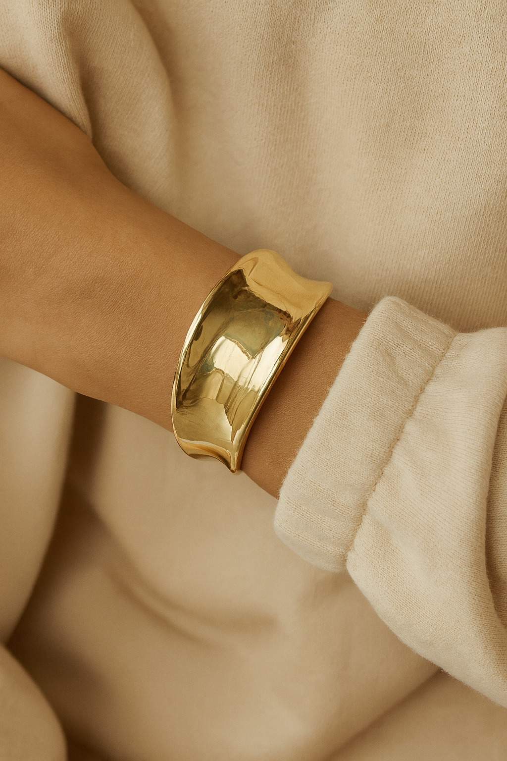 RANYA CUFF BANGLE