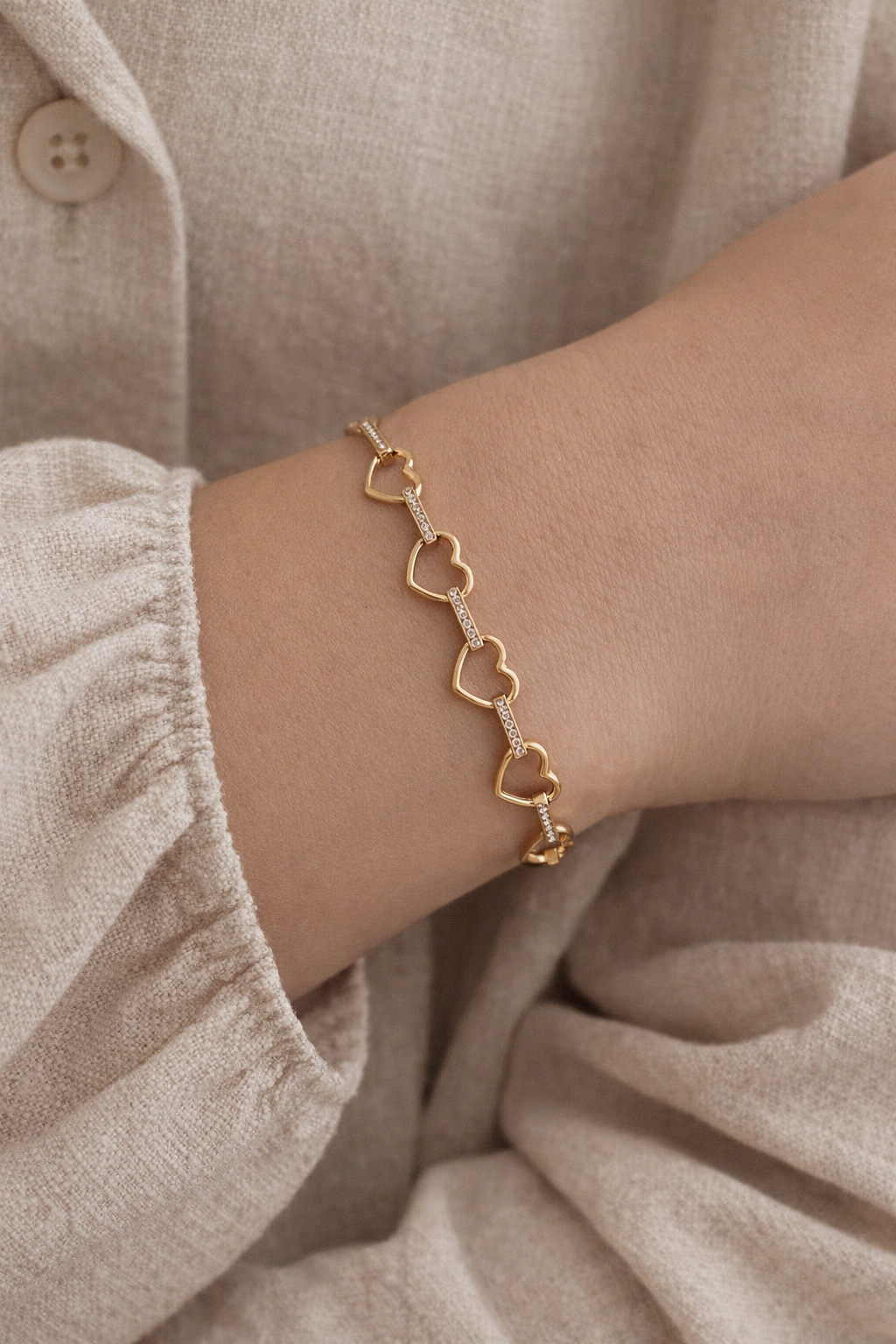 KARISHA HEART BRACELET