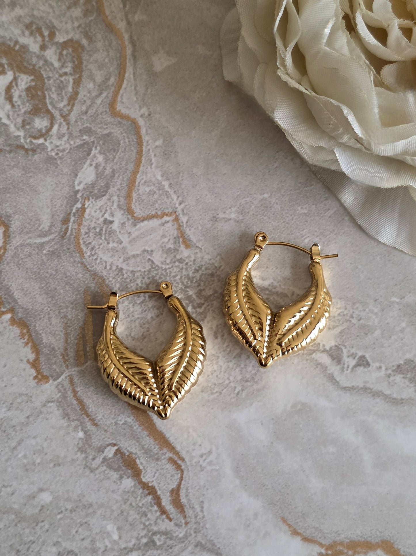 ELORA HOOP EARRINGS
