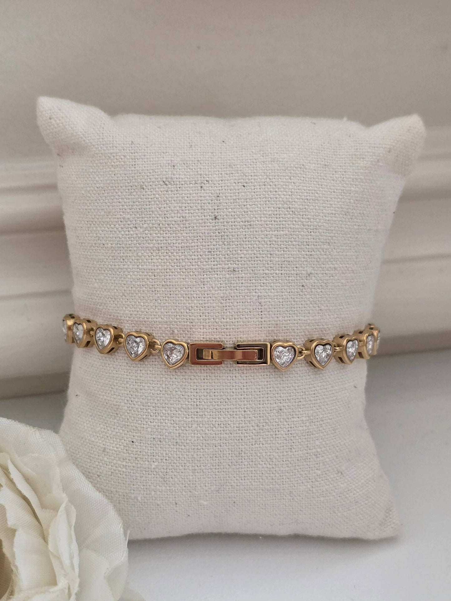 NESIL HEART TENNIS BRACELET
