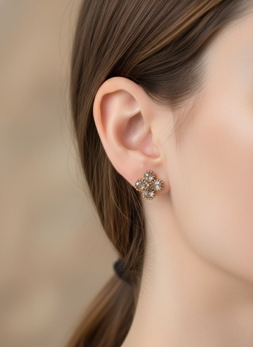 ARAY CLOVER EARRINGS
